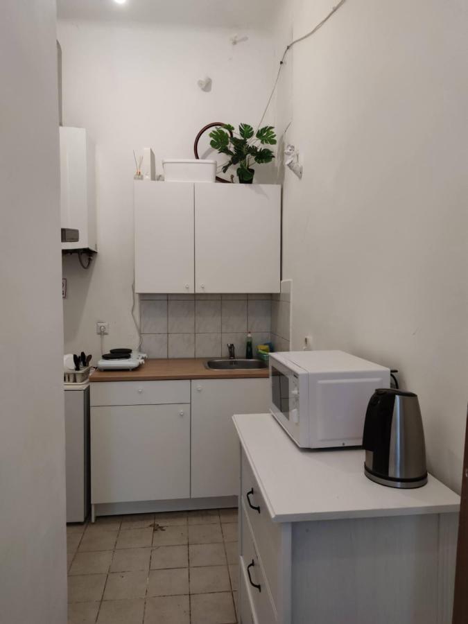With Privat Shower In 3 * Wien